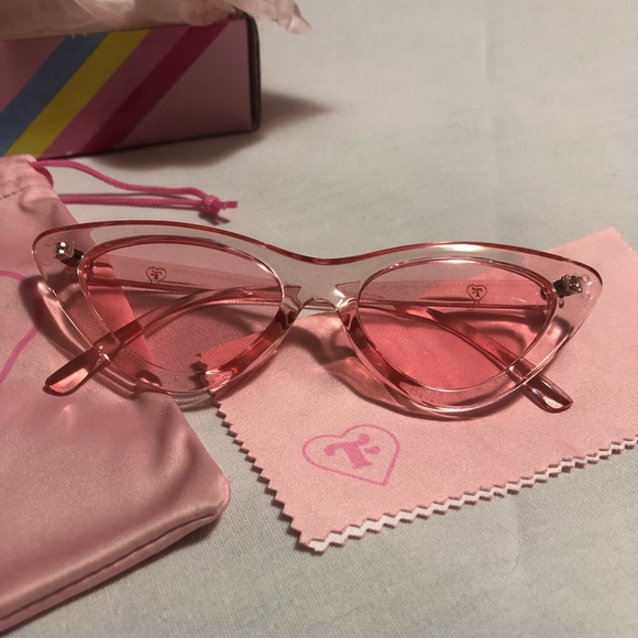 Trixie Cosmetics Accessories - Trixie Mattel Sunglasses w/ cloth case, cleansing cloth & original packaging